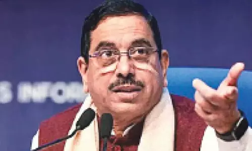 कांग्रेस ने हिंदू बहुल इलाकों को पाकिस्तान को दे दिया, जहां अंबेडकर जीते थे: Joshi कांग्रेस ने हिंदू बहुल इलाकों को पाकिस्तान को दे दिया, जहां अंबेडकर जीते थे: Joshi