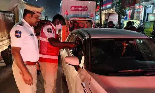 Cyberabad पुलिस ने शराब पीकर गाड़ी चलाते हुए 247 लोगों को पकड़ा Cyberabad पुलिस ने शराब पीकर गाड़ी चलाते हुए 247 लोगों को पकड़ा