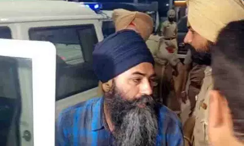 Amritpal के सहयोगी को 4 दिन की पुलिस रिमांड पर भेजा गया Amritpal के सहयोगी को 4 दिन की पुलिस रिमांड पर भेजा गया