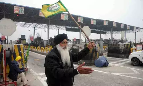 केंद्र ने Punjab को टोल प्लाजा बंद होने से होने वाले नुकसान को वहन करने को कहा