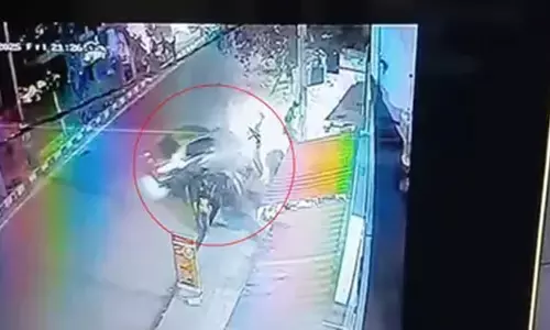 हिट-एंड-रन: तेज रफ्तार होंडा सिटी ने 7 बाइकों को टक्कर मारी, 2 लोग गंभीर रूप से घायल