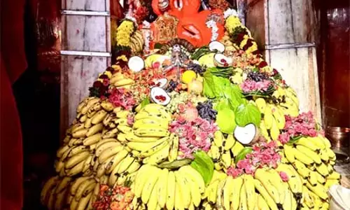 Karimnagar : कोंडागट्टू अंजना मंदिर में हनुमान जयंती समारोह