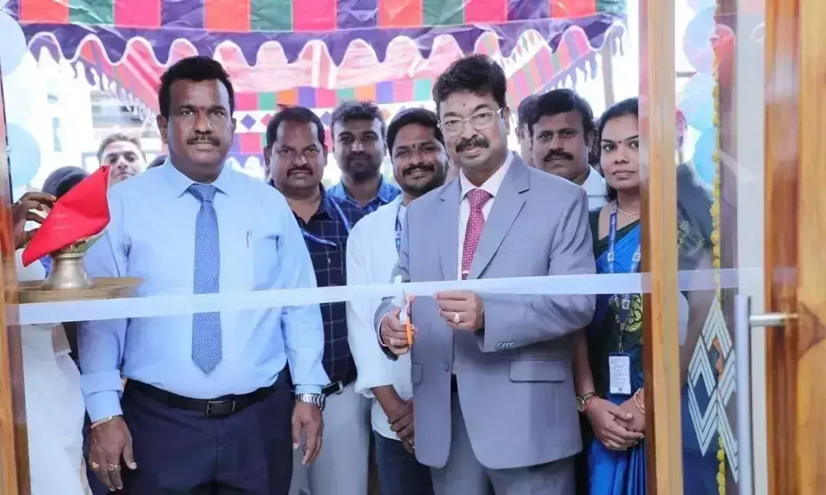 Andhra: आईओबी पेनुमर्थी शाखा का नवीनीकरण किया गया Andhra: आईओबी पेनुमर्थी शाखा का नवीनीकरण किया गया