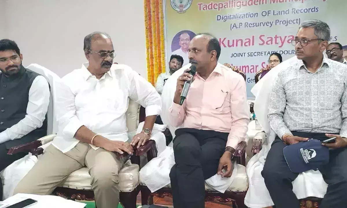 Andhra: केंद्रीय टीम ने ताडेपल्लीगुडेम का दौरा किया Andhra: केंद्रीय टीम ने ताडेपल्लीगुडेम का दौरा किया