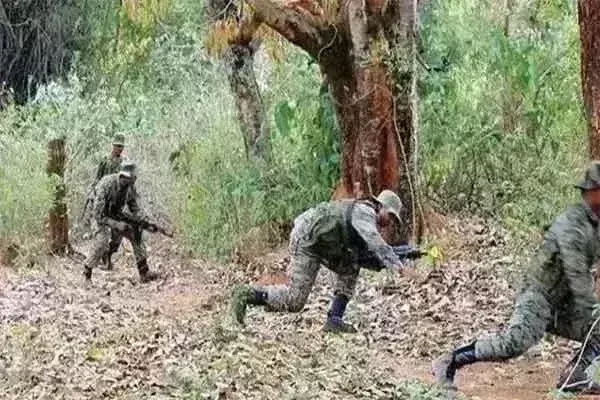 Chaibasa में नक्सली मुठभेड़ के बीच IED ब्लास्ट, दो जवान घायल Chaibasa में नक्सली मुठभेड़ के बीच IED ब्लास्ट, दो जवान घायल