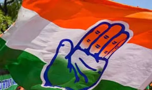 पेगासस जासूसी मामला, कांग्रेस ने SC में दस्तावेज़ पेश करने की मांग की पेगासस जासूसी मामला, कांग्रेस ने SC में दस्तावेज़ पेश करने की मांग की