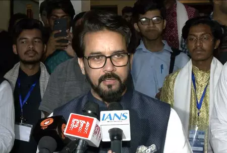 अनुराग ठाकुर ने कहा, युवा 2047 तक विकसित भारत बनाने में महत्वपूर्ण भूमिका निभाएंगे, विपक्ष पर साधा निशाना अनुराग ठाकुर ने कहा, युवा 2047 तक विकसित भारत बनाने में महत्वपूर्ण भूमिका निभाएंगे, विपक्ष पर साधा निशाना