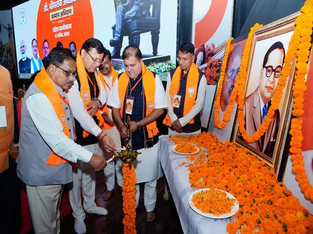 बाबा साहब की जयंती पर उनके योगदान को याद करने के लिए ‘सम्मान अभियान’: CM Dhami बाबा साहब की जयंती पर उनके योगदान को याद करने के लिए ‘सम्मान अभियान’: CM Dhami