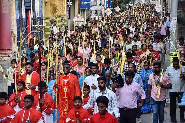 Tamil Nadu: थूथुकुडी के ईसाई चर्चों में कुरुथोला पावनी Tamil Nadu: थूथुकुडी के ईसाई चर्चों में कुरुथोला पावनी
