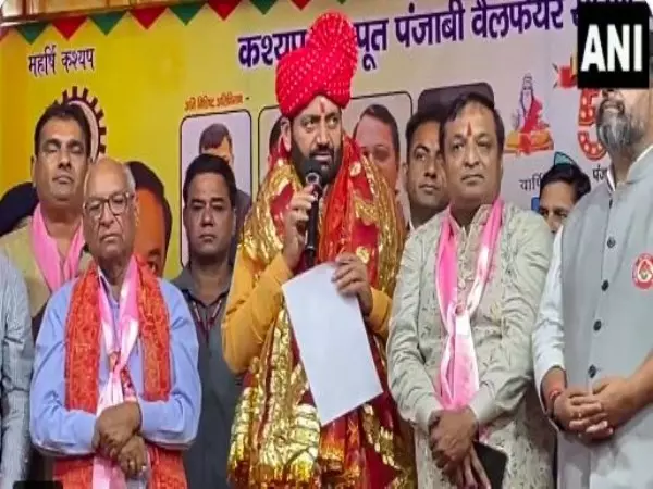 Haryana CM ने अंबाला में कश्यप राजपूत पंजाबी कल्याण कार्यक्रम में भाग लिया Haryana CM ने अंबाला में कश्यप राजपूत पंजाबी कल्याण कार्यक्रम में भाग लिया