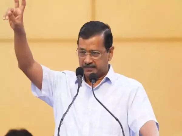 केजरीवाल ने BJP पर शिक्षा को बर्बाद करने का आरोप लगाया केजरीवाल ने BJP पर शिक्षा को बर्बाद करने का आरोप लगाया