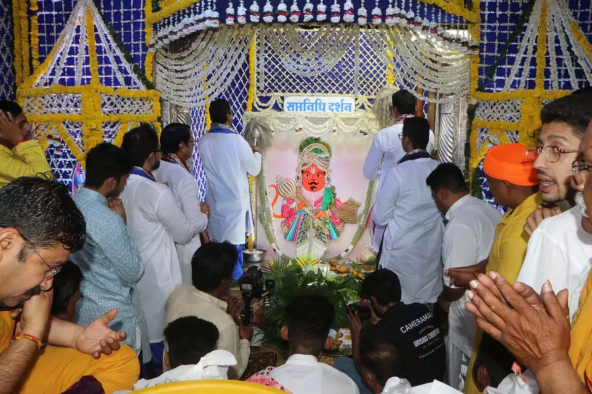 रणजीत हनुमान मंदिर, रामभक्त हनुमान मंदिर और शहर भर के अन्य मंदिरों में भक्तों का सैलाब रणजीत हनुमान मंदिर, रामभक्त हनुमान मंदिर और शहर भर के अन्य मंदिरों में भक्तों का सैलाब