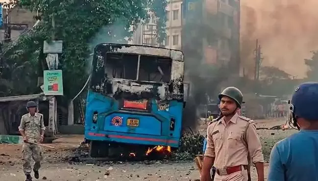 पश्चिम बंगाल के मुर्शिदाबाद जिले में वक्फ से जुड़ी हिंसा में दो लोगों की मौत पश्चिम बंगाल के मुर्शिदाबाद जिले में वक्फ से जुड़ी हिंसा में दो लोगों की मौत