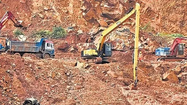 राज्य में 82 संभावित भूस्खलन-बाढ़ क्षेत्र चिन्हित, लेकिन सरकार ने नहीं की कोई कार्रवाई राज्य में 82 संभावित भूस्खलन-बाढ़ क्षेत्र चिन्हित, लेकिन सरकार ने नहीं की कोई कार्रवाई