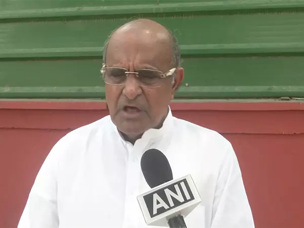 पूरा देश सदमे में है: मुर्शिदाबाद हिंसा पर JD(U) नेता केसी त्यागी पूरा देश सदमे में है: मुर्शिदाबाद हिंसा पर JD(U) नेता केसी त्यागी