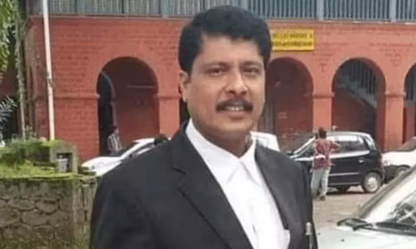 Kerala: पूर्व सरकार प्लीडोर पी.जी. मनु मृत पाया गया Kerala: पूर्व सरकार प्लीडोर पी.जी. मनु मृत पाया गया