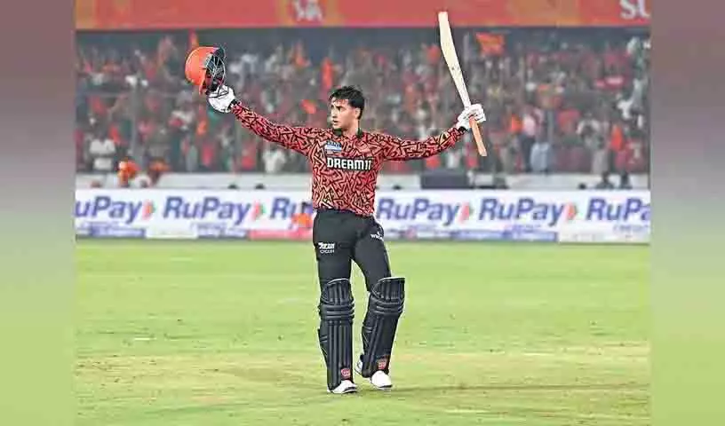 Abhishek Sharma की 141 रनों की तूफानी पारी की बदौलत सनराइजर्स ने पंजाब किंग्स को आठ विकेट से हराया Abhishek Sharma की 141 रनों की तूफानी पारी की बदौलत सनराइजर्स ने पंजाब किंग्स को आठ विकेट से हराया