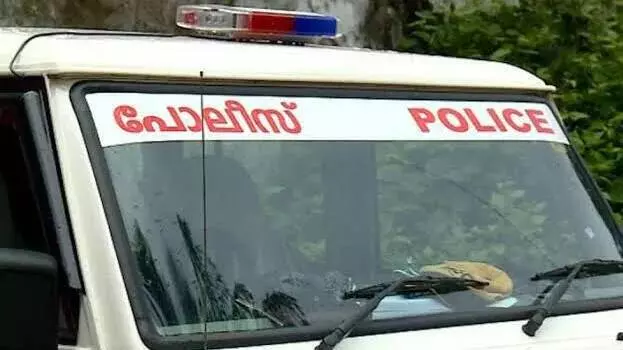 kerala: स्पा सेंटरों में नशीली दवाओं की व्यापक बिक्री; राजधानी में पुलिस की तेज छापेमारी kerala: स्पा सेंटरों में नशीली दवाओं की व्यापक बिक्री; राजधानी में पुलिस की तेज छापेमारी