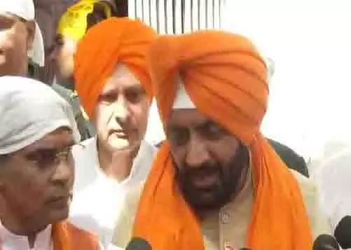 CM सैनी ने बैसाखी पर आनंदपुर साहिब में प्रार्थना की, खालसा पंथ, जलियांवाला पीड़ितों का किया सम्मान CM सैनी ने बैसाखी पर आनंदपुर साहिब में प्रार्थना की, खालसा पंथ, जलियांवाला पीड़ितों का किया सम्मान