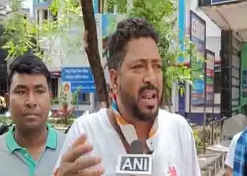 TMC सरकार ने ऐसा माहौल बनाया है कि बंगाल में हिंदू के तौर पर जन्म लेना पाप है: Siliguri MLA TMC सरकार ने ऐसा माहौल बनाया है कि बंगाल में हिंदू के तौर पर जन्म लेना पाप है: Siliguri MLA
