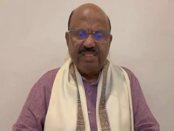 West Bengal के राज्यपाल ने कहा, किसी को भी कानून अपने हाथ में लेने की इजाजत नहीं दी जाएगी West Bengal के राज्यपाल ने कहा, किसी को भी कानून अपने हाथ में लेने की इजाजत नहीं दी जाएगी