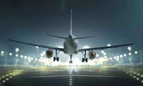 Delhi एयरपोर्ट पर भीड़, 450 से ज्यादा उड़ानें लेट, कई रद्द Delhi एयरपोर्ट पर भीड़, 450 से ज्यादा उड़ानें लेट, कई रद्द