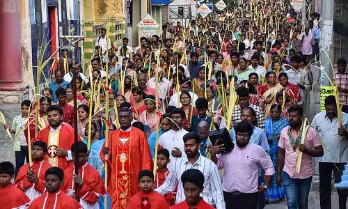 Tamil Nadu: थूथुकुडी के ईसाई चर्चों में कुरुथोला पावनी Tamil Nadu: थूथुकुडी के ईसाई चर्चों में कुरुथोला पावनी