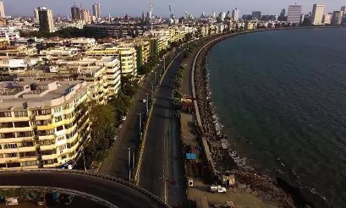 Mumbai: मरीन ड्राइव के पास 6-लेन सड़क के प्रस्ताव को लेकर निवासियों ने शामिल करने की मांग की Mumbai: मरीन ड्राइव के पास 6-लेन सड़क के प्रस्ताव को लेकर निवासियों ने शामिल करने की मांग की