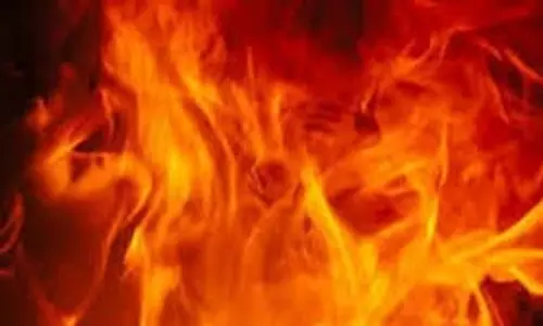 Up News:  घर में लगी आग, दम घुटने से मां और दो बच्चों की मौत