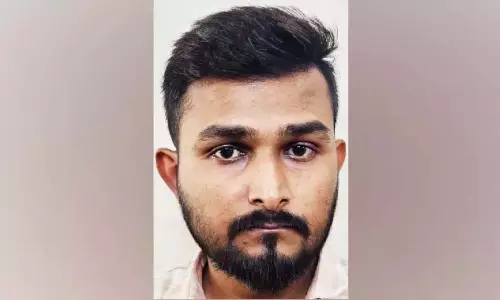 फर्जी ट्रेडिंग ऐप के जरिए लाखों की ठगी करने का आरोपी   Gujarat में गिरफ्तार