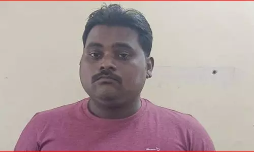 जेल में आत्महत्या, नाबालिग लड़की से बलात्कार और हत्या के आरोपी ने दी जान जेल में आत्महत्या, नाबालिग लड़की से बलात्कार और हत्या के आरोपी ने दी जान