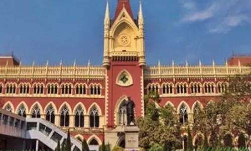 Murshidabad unrest: कलकत्ता हाईकोर्ट ने बंगाल सरकार के कदमों को बताया अपर्याप्त Murshidabad unrest: कलकत्ता हाईकोर्ट ने बंगाल सरकार के कदमों को बताया अपर्याप्त