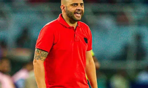 यह हार हमें और मजबूत बनाएगी: Bengaluru FC के जेरार्ड ज़ारागोज़ा यह हार हमें और मजबूत बनाएगी: Bengaluru FC के जेरार्ड ज़ारागोज़ा