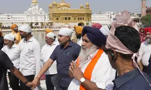 तख्त की फटकार के महीनों बाद सुखबीर फिर से SAD की कमान संभालेंगे तख्त की फटकार के महीनों बाद सुखबीर फिर से SAD की कमान संभालेंगे