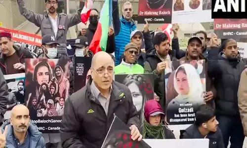 Toronto रैली में महरंग बलूच की रिहाई की मांग की गई Toronto रैली में महरंग बलूच की रिहाई की मांग की गई