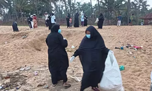 कूड़ा इधर-उधर फेंकने पर सख्त कार्रवाई की जाएगी; राष्ट्रपति के नेतृत्व में समुद्र तट की सफाई
