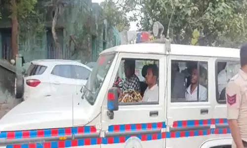 महिला धर्मांतरण करा रही थी, तीन सहयोगियों के साथ गिरफ्तार