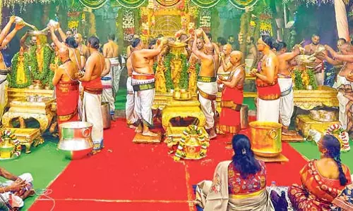 Andhra: श्रीवारी वसंतोत्सवम भव्यता के साथ संपन्न हुआ