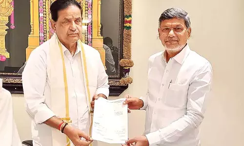 Andhra: एसवी अन्ना प्रसादम ट्रस्ट को 1 करोड़ का दान