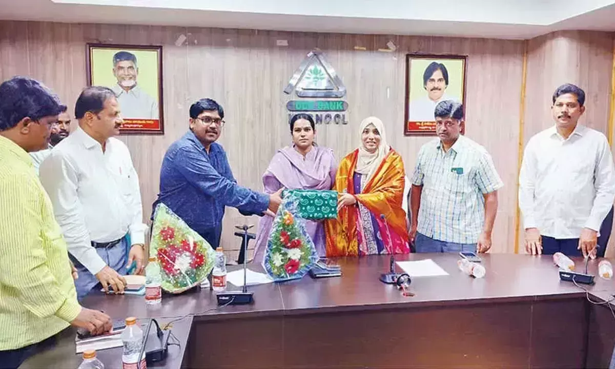 Andhra: जेसी ने शेख ज़ाफ़रीन को बधाई दी