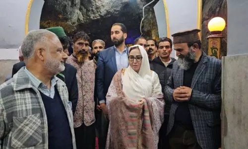 सूफी परंपराएं हमारी पहचान हैं, सद्भाव में निहित: Andrabi