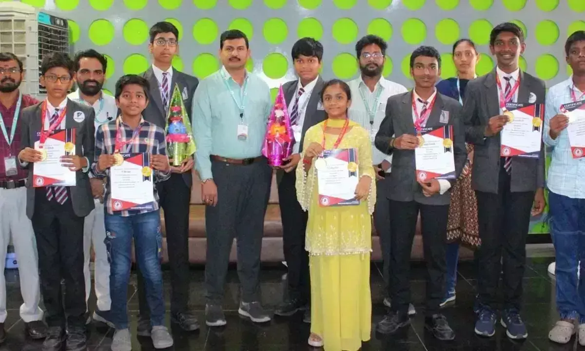 Telangana: परमिता हेरिटेज स्कूल ने अंतर्राष्ट्रीय ओलंपियाड में अपना जलवा बिखेरा Telangana: परमिता हेरिटेज स्कूल ने अंतर्राष्ट्रीय ओलंपियाड में अपना जलवा बिखेरा