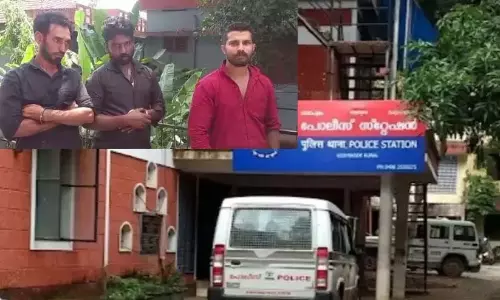 कोझिकोड शहर में एक पिकअप वैन की सीट के नीचे से 20 किलो गांजा जब्त किया