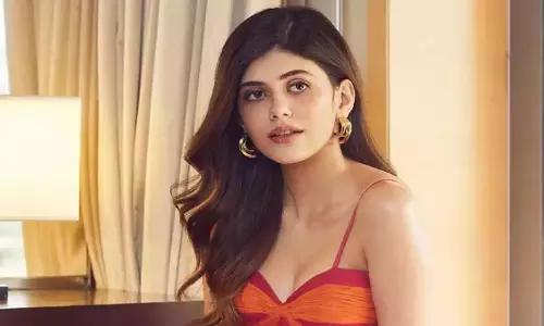 धक धक 2 पर काम? संजना सांघी ने खोला राज़ धक धक 2 पर काम? संजना सांघी ने खोला राज़