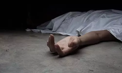 निर्माणाधीन इमारत से गिरकर युवक की मौत; परिवार ने ठेकेदार पर लापरवाही का आरोप लगाया
