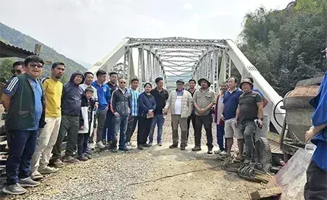 Arunachal: वाई ने पूर्वी कामेंग में सड़क और पुल निर्माण कार्य का निरीक्षण किया