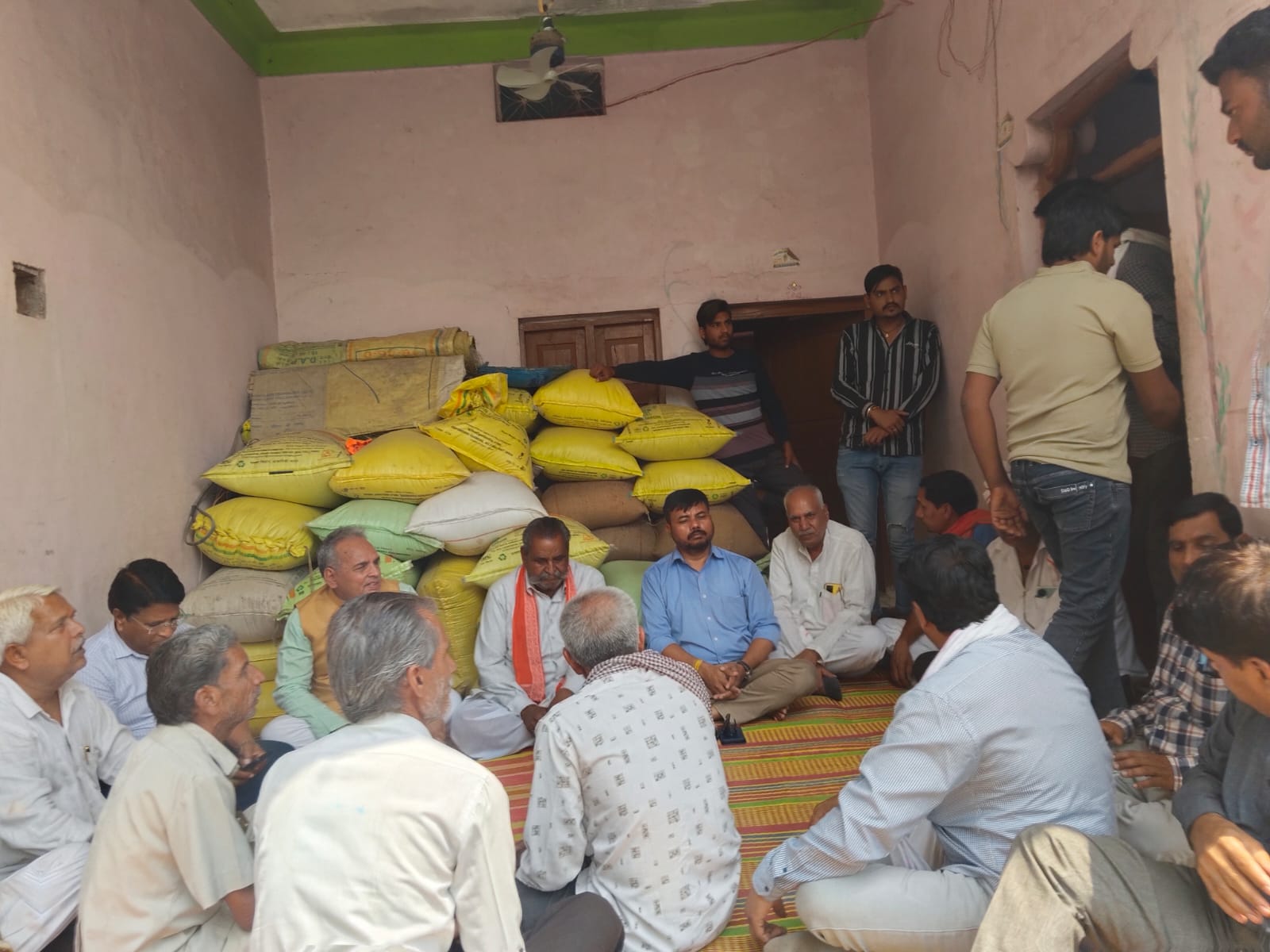 Nakatra में सड़क हादसे में चार युवाओं की दर्दनाक मौत, शोक सभा में समाजजन ने दी श्रद्धांजलि