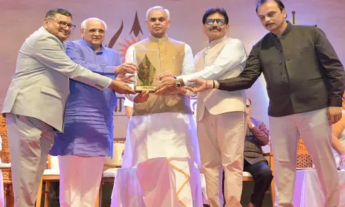 गुजरात के राज्यपाल देवव्रत, CM पटेल ने की भारत, भाग्य, विधाता-राष्ट्र प्रथम कार्यक्रम की अध्यक्षता गुजरात के राज्यपाल देवव्रत, CM पटेल ने की भारत, भाग्य, विधाता-राष्ट्र प्रथम कार्यक्रम की अध्यक्षता