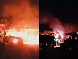 Jharkhand : दो गुटों के बीच हिंसक झड़प, घटनाओं के कारण यातायात जाम Jharkhand : दो गुटों के बीच हिंसक झड़प, घटनाओं के कारण यातायात जाम