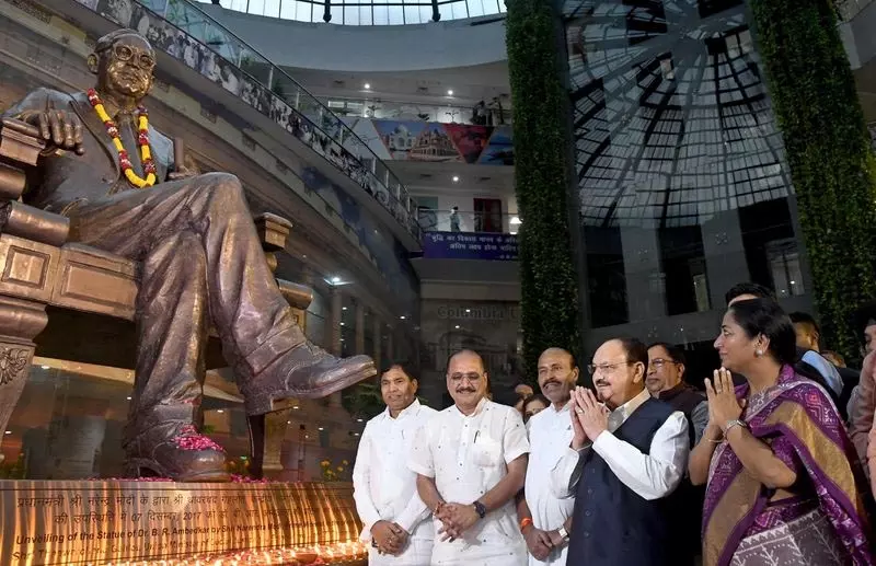 Delhi: अंबेडकर जयंती की पूर्व संध्या पर आप-भाजपा में टकराव Delhi: अंबेडकर जयंती की पूर्व संध्या पर आप-भाजपा में टकराव